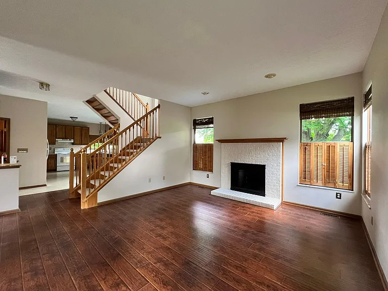 758 N Starr Dr — Photo 10