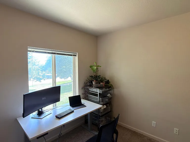 4545 Wheaton Dr #C230 — Photo 8