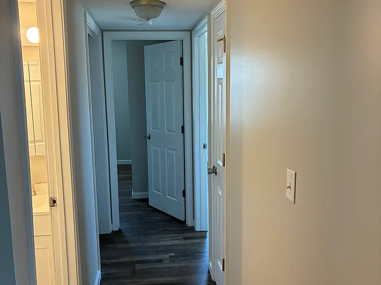 706 N 2nd St — Photo 14
