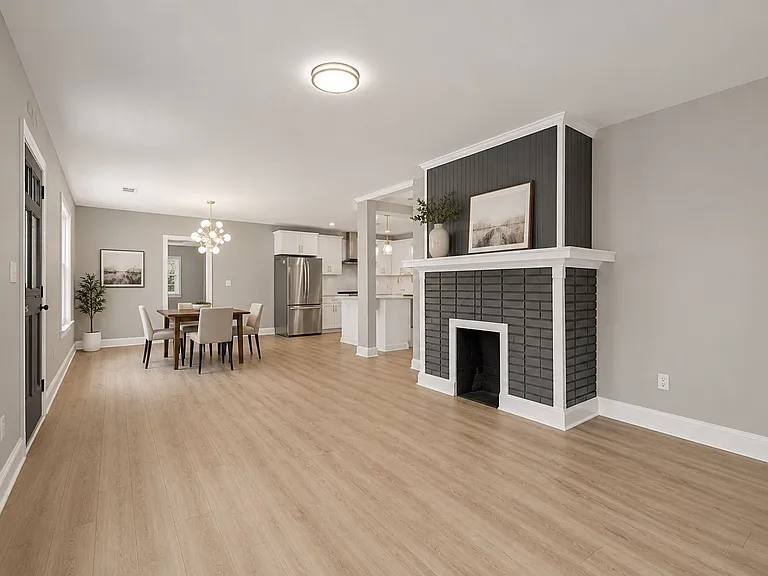 1658 Temple Ave — Photo 6