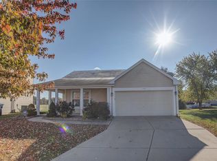 1752 Ambrose Terrace Dr, Swansea, IL