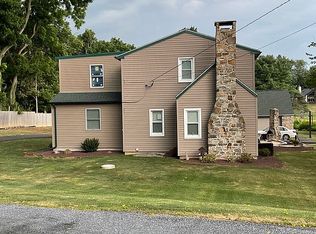 5183 Spruce Rd, Emmaus, PA 18049