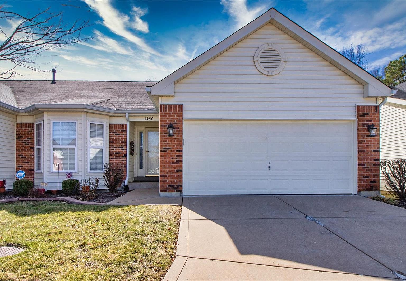 1430 Villas Estates Dr, Fenton, MO 63026 Zillow