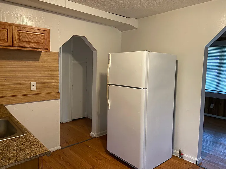 11443 Cadillac Ave — Photo 5