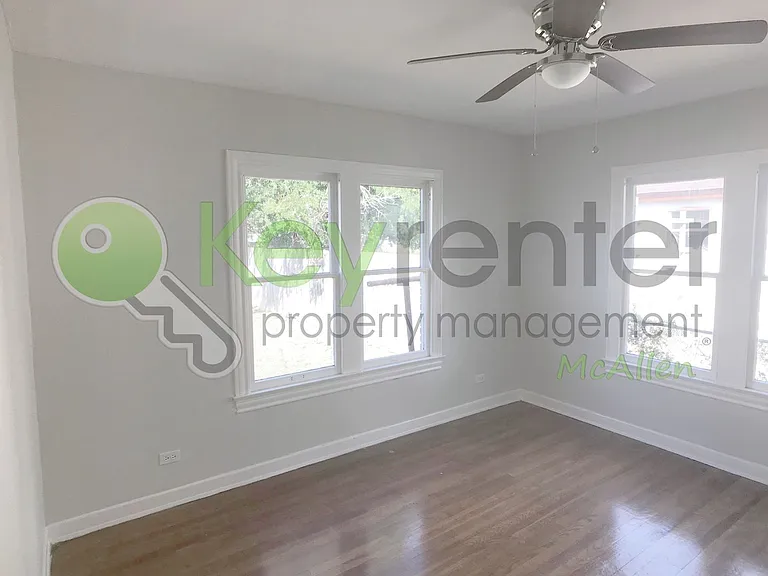 1016 Laurel Ave — Photo 30