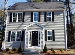 37 Bumble Bee Dr, Plymouth, MA 02360