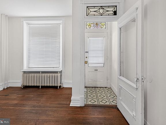 5th image of 119 Spring St