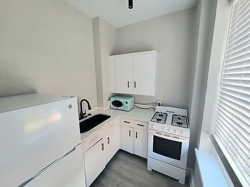 Floor plan 203
