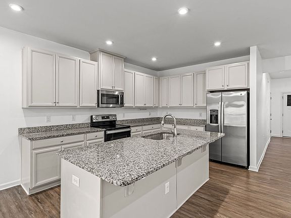 4th image of 109 Capeside Ct