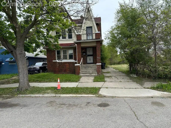 8210 Decatur St, Detroit, MI 48228