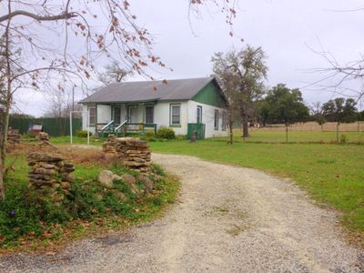 700 Johnson Dr, Kerrville, TX, 78028