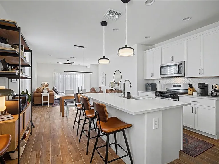 11845 W Rodeo Trl — Photo 3