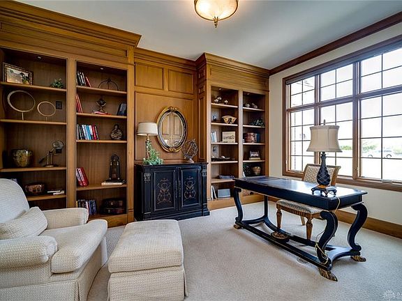 5th image of 719 Grand Wood Ct