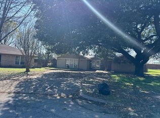 2933 Linden Lea, Irving, TX