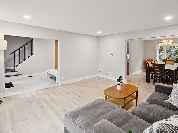 5th image of 3175 Applewood Ct