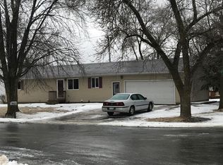 716 Lyndale Ave, Spring Valley, MN 55975