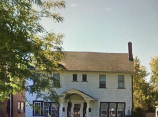 3118 E Derbyshire Rd, Cleveland Hts, OH