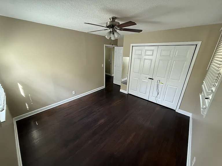 204 Sentinel Dr — Photo 10