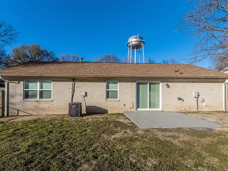 5691 Briarwood Dr — Photo 16