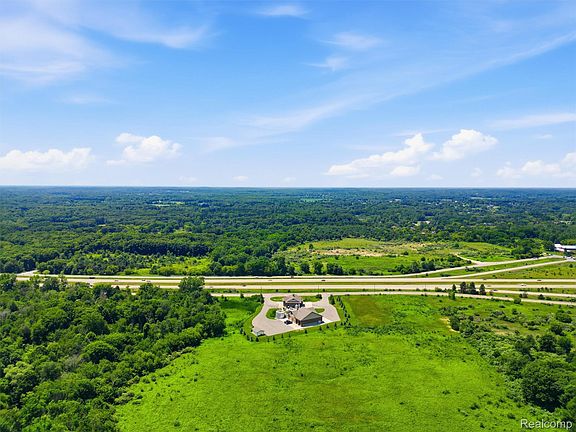 4th image of 4975 N Old Us Highway 23
