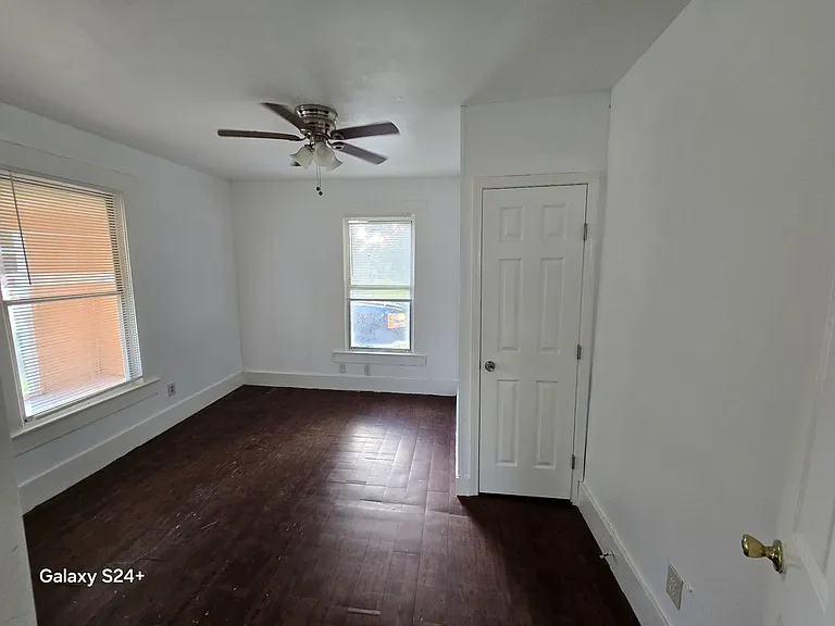 755 Doucette Ave — Photo 22