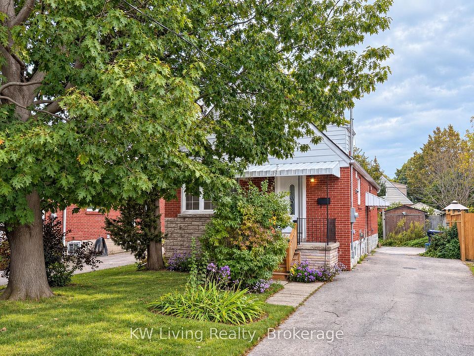 1st image of 20 Gardens Cres #Basement