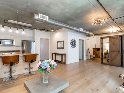 645 W 9th St APT 341, Los Angeles, CA, 90015