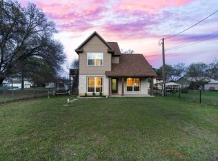 523 Circle Dr, Sunrise Beach, TX 78643