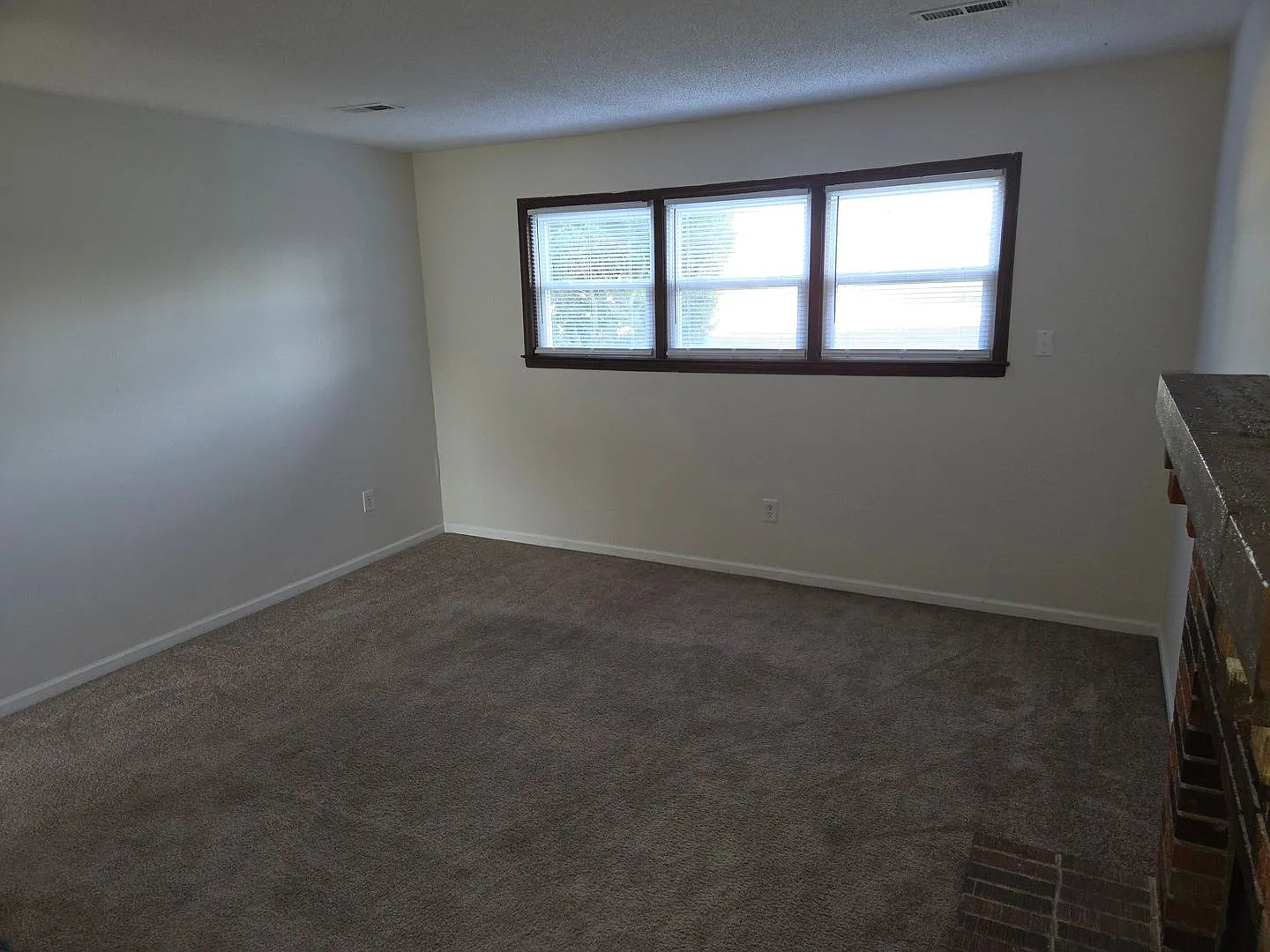 306 Southampton — Photo 4