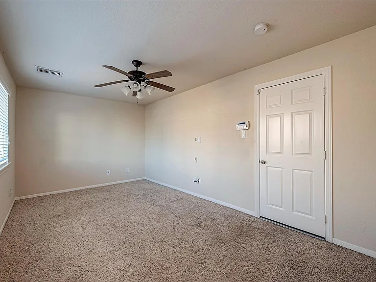 3302 Clearview Cir — Photo 7