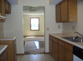 306 Wintergreen, Chatham, IL 62629