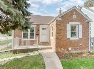 3748 Blanchan Ave, Brookfield, IL 60513