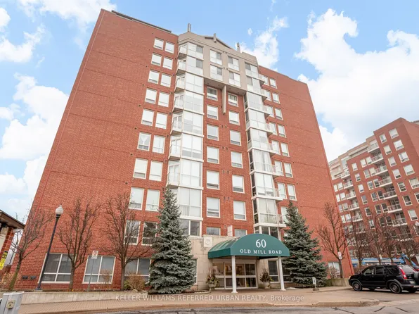 60 Old Mill Rd #209, Oakville, ON L6J 7V9