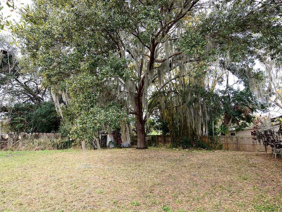 1st image of 546 S Pelican Dr