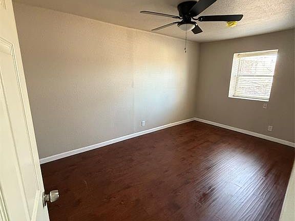 3rd image of 1015 E Tucker St APT 201