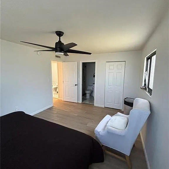 5713 Foxlake Dr #4 — Photo 8