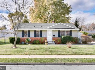 19 Matthew Dr, Hamilton, NJ 08690