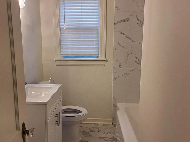 3564 Marion Ave — Photo 6