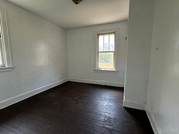 4th image of 1328 Manss Ave