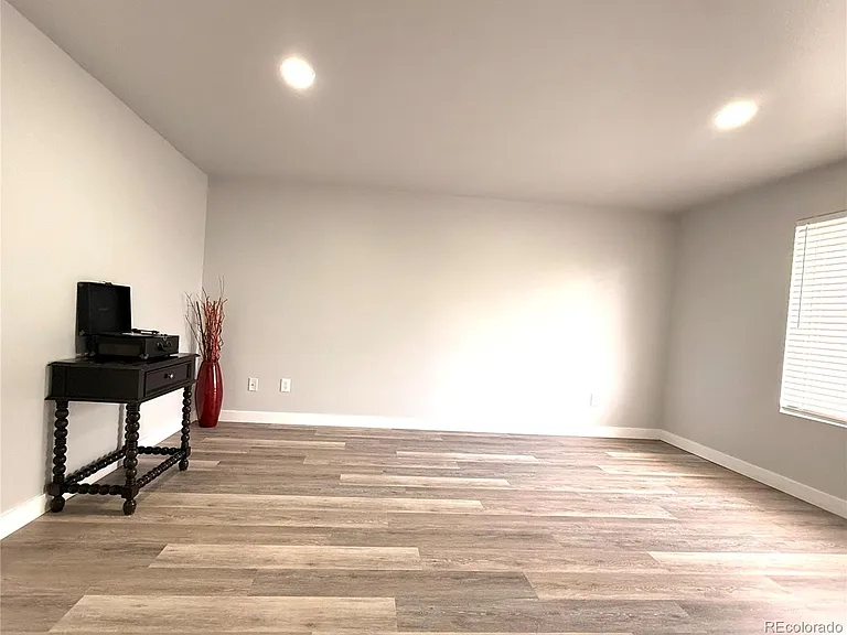 531 S Angus Ave #11 — Photo 12
