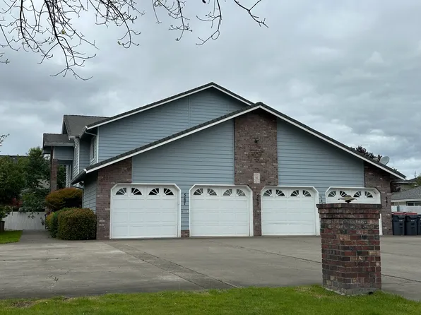 565 Briarwood Dr #565, Central Pt, OR 97502