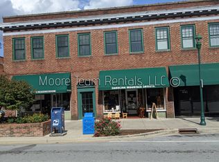 MainStN446, Hendersonville, NC 28792