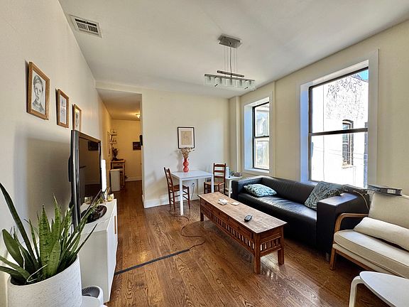 3rd image of 278 S 2nd St #21