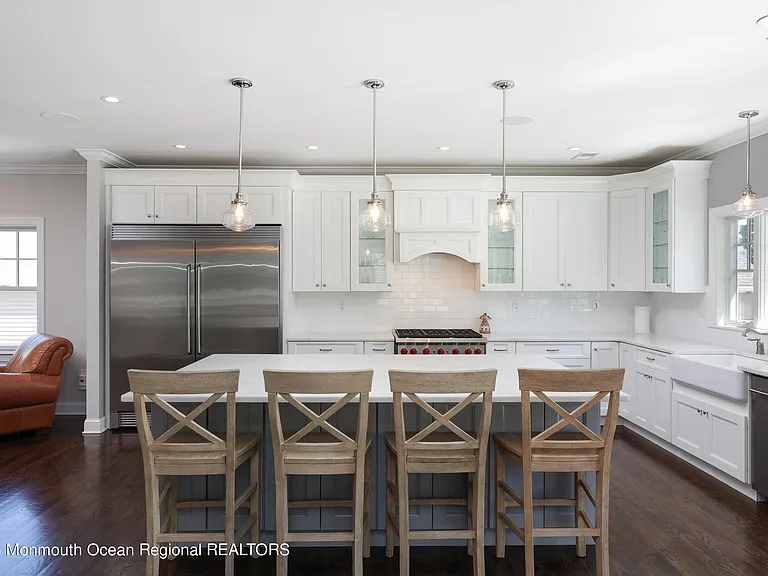 155 Osborne Ave — Photo 10