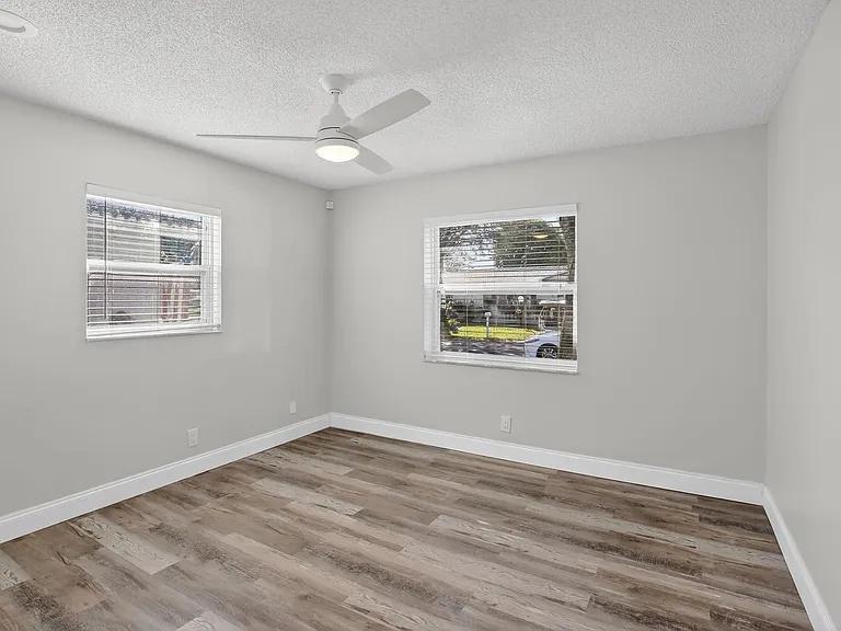 8845 NW 14th St — Photo 25