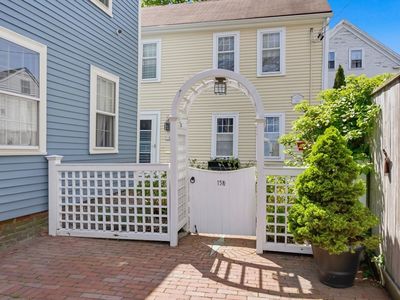 15 1/2 River St, Salem, MA, 01970