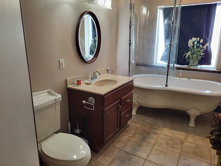 109 1/2 N Main St #1 — Photo 9