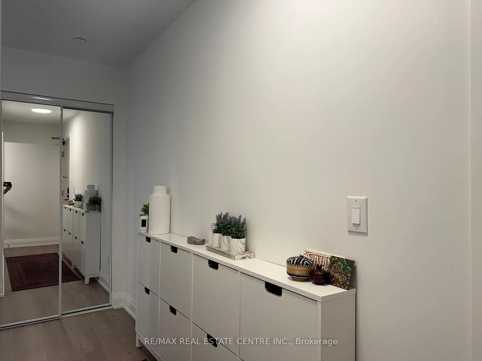 2 bed, $2,750 — Photo 3