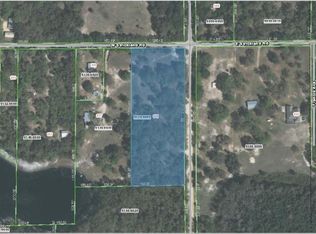 101 W Strickland Rd, Interlachen, FL 32148