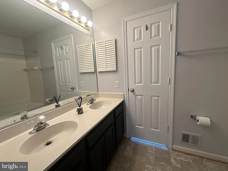 7223 Parsons Ct — Photo 16